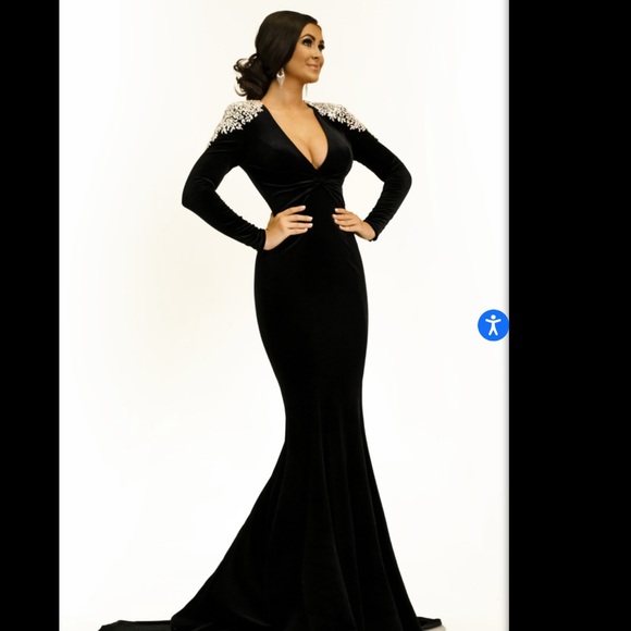 Johnathan Kayne Dresses & Skirts - Johnathan Jayne black velvet size 8 dress